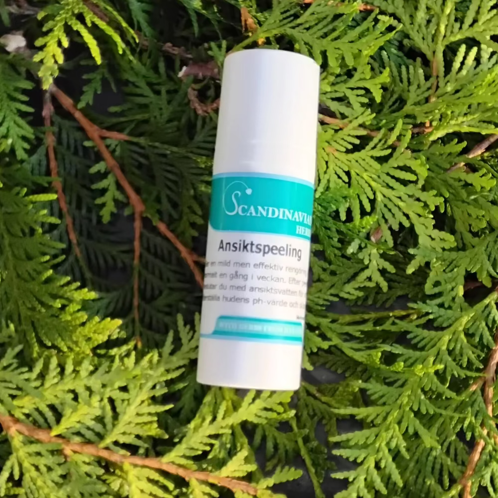 Ansiktspeeling med Nordiska Örter 50 ml – Scandinavian Herbs - kort datum